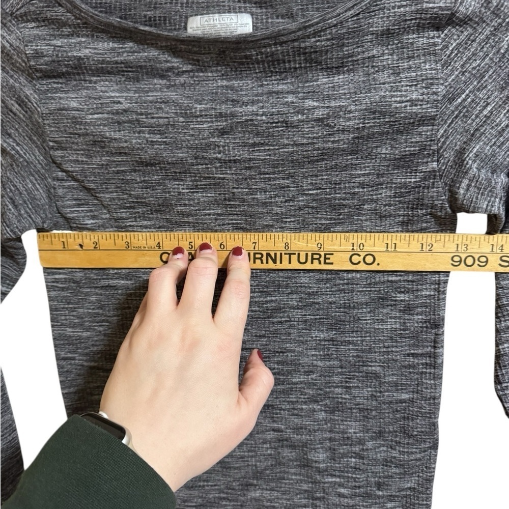 Athleta XS Gray Long Sleeve Performance Top Fitted Stretch Activewear - Picture 5 of 6
